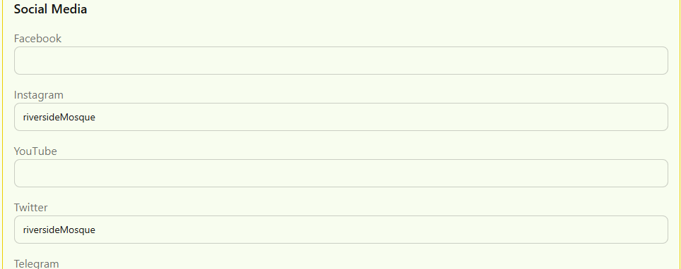 Easily Connect Social Media Accounts Screenshot